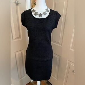 Bebop bodycon little black mini dress with capped sleeves zip closure Size M.